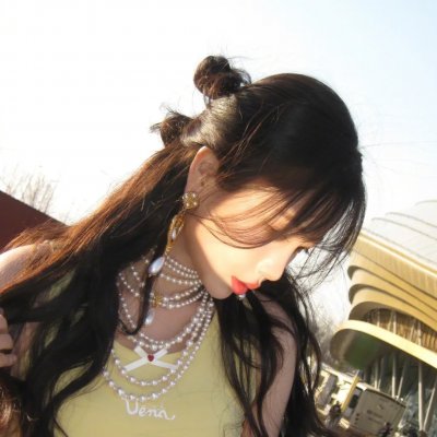 唇彩间谍